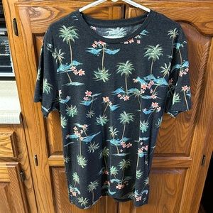 2 for $5 NWOT Old Navy T-Shirt with floral design